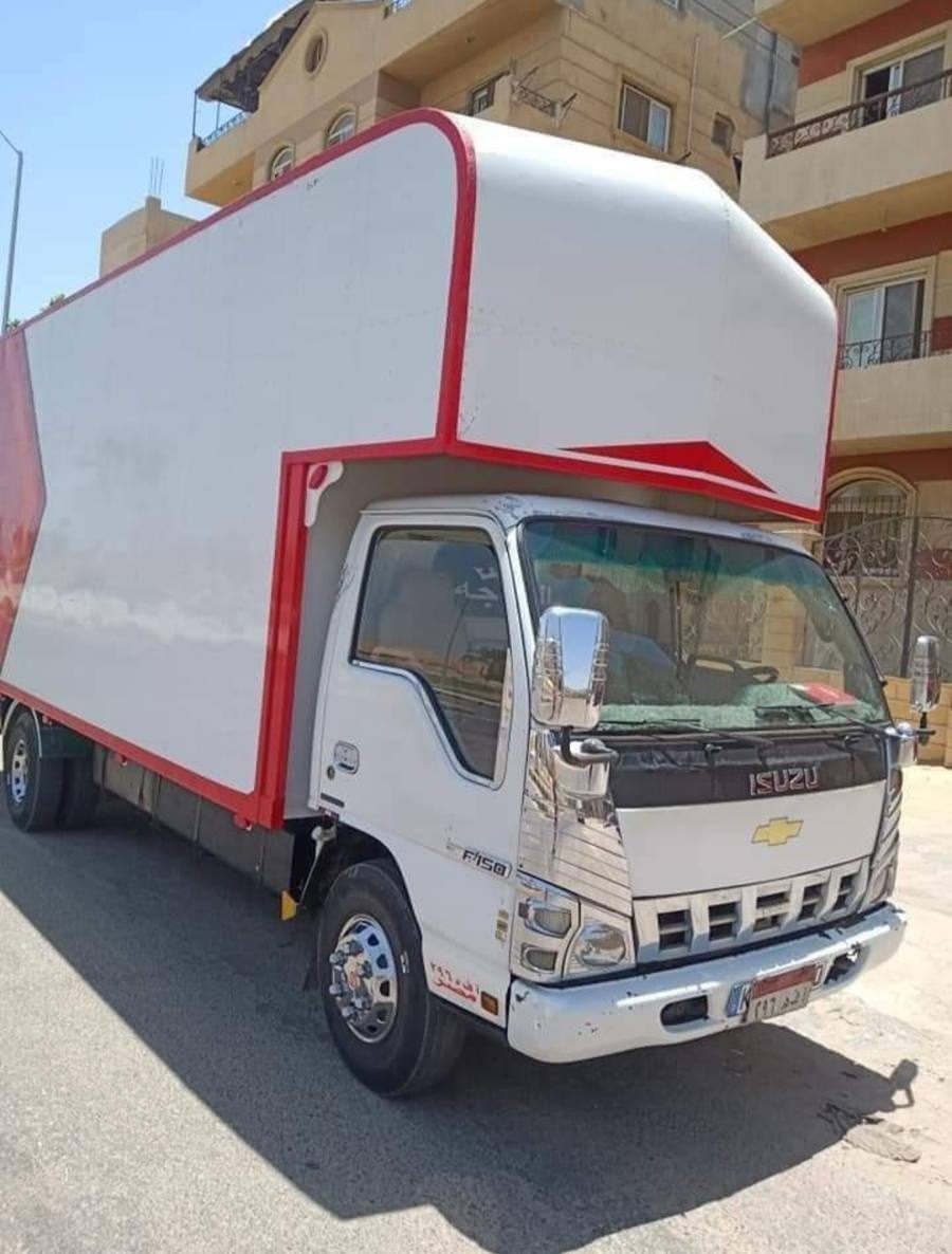 سيارات نقل الأثاث